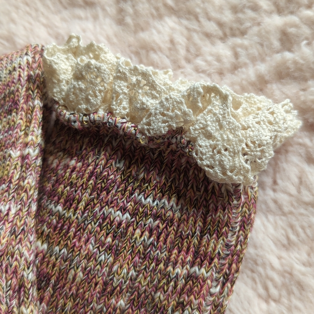 Stocking Stuffer! Beautiful Burgundy Socks w/Dainty Cream Trim - Picture 8 of 15